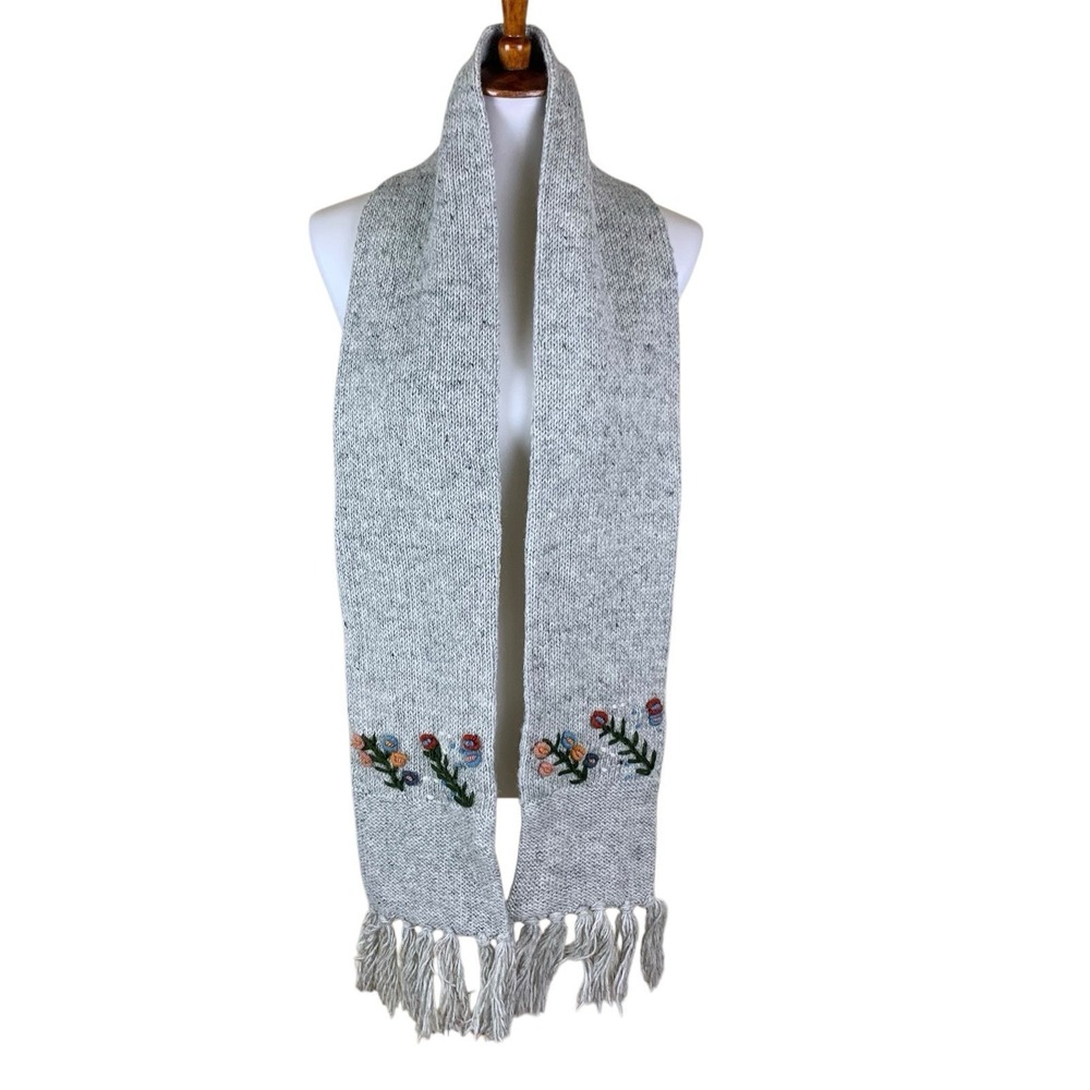 Royal Collection Gray Wool Knit Scarf Floral Embroidered Fringe